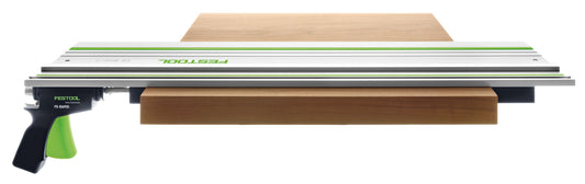 Festool FS-RAPID/R Schnellspanner mit Führungsschiene und Holzwerkstück in Anwendungsdarstellung