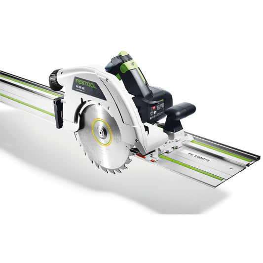 Festool Handkreissäge HK 85 EB-Plus-FS mit Führungsschiene FS 1400/2 und Sägeblatt, Ansicht schräg.