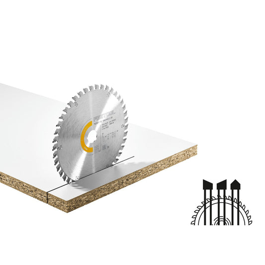 Festool Kreissägeblatt WOOD FINE CUT HW mit Hartmetallzähnen beim Schnitt durch Sperrholz, Anwendungsbeispiel