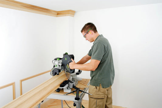 Festool KAPEX Kapp-Zugsäge auf MFT Multifunktionstisch, Anwendungsbeispiel beim Längenschneiden