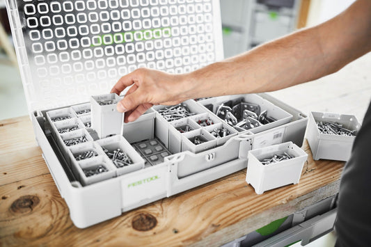 Festool Einsatzboxen Box 150x300x68/2 mit sortierten Kleinteilen wie Schrauben und Bits in Systainer Organizer