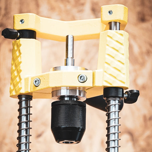 FAMAG Bohrfutteradapter montiert am FAMAG Bohrständer