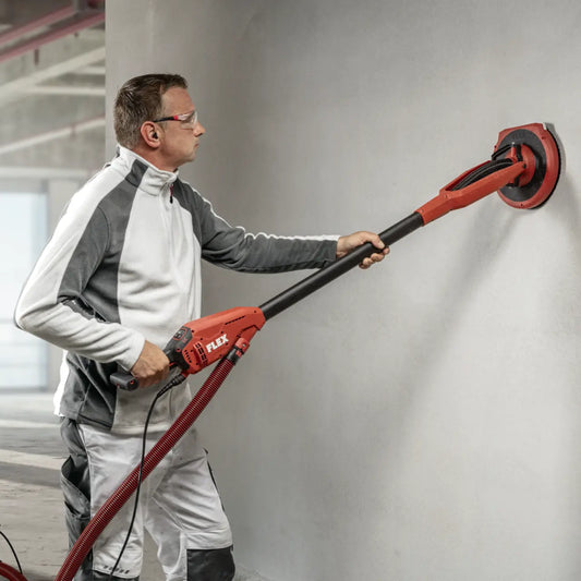 FLEX Giraffe Wand- und Deckenschleifer GE 6 R-EC Anwendung Wandschliff an Trockenbauwand Nahufnahme